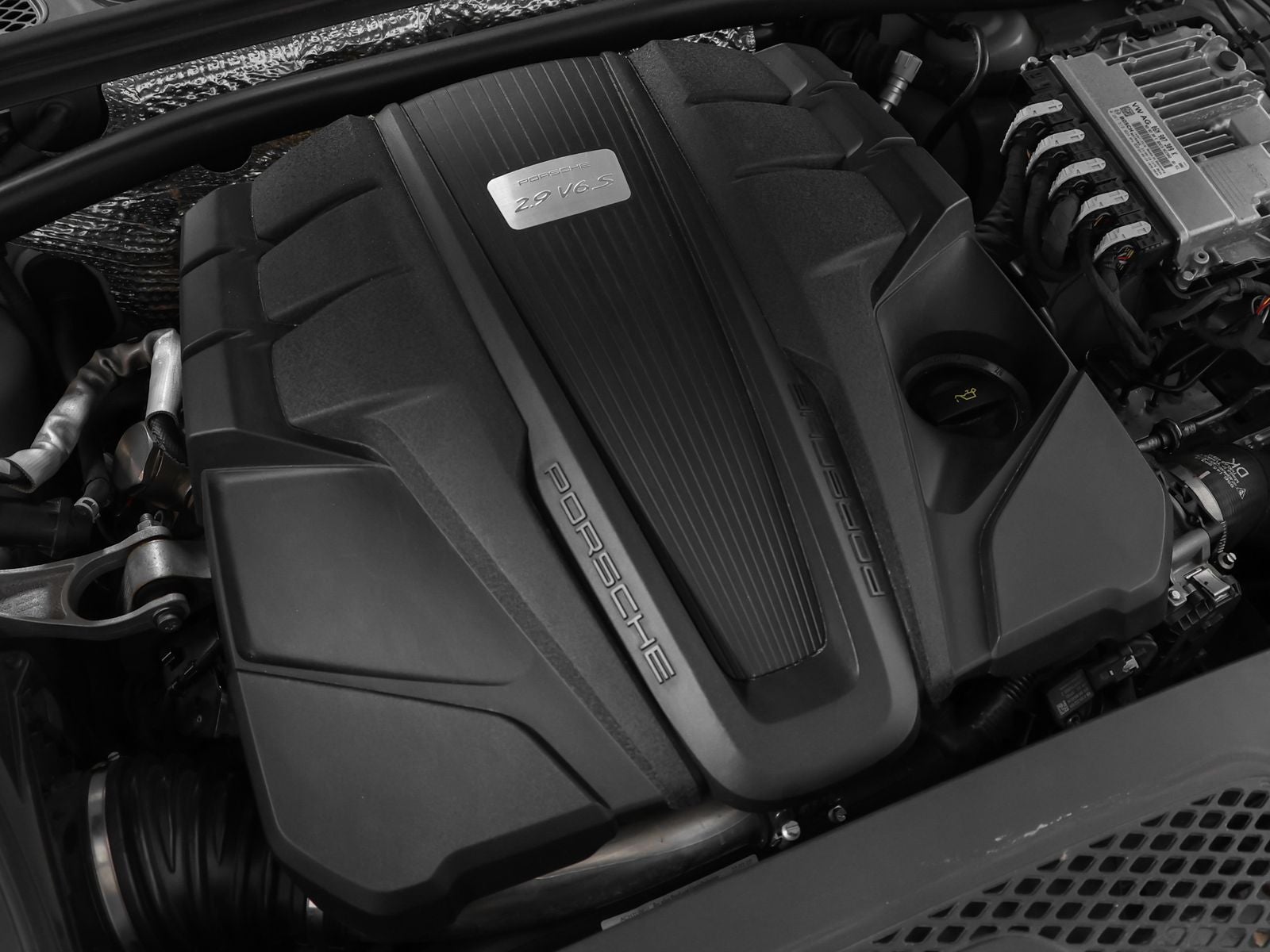 2024 Porsche Macan S