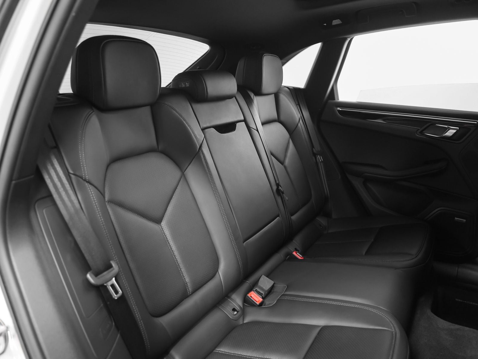 2024 Porsche Macan S