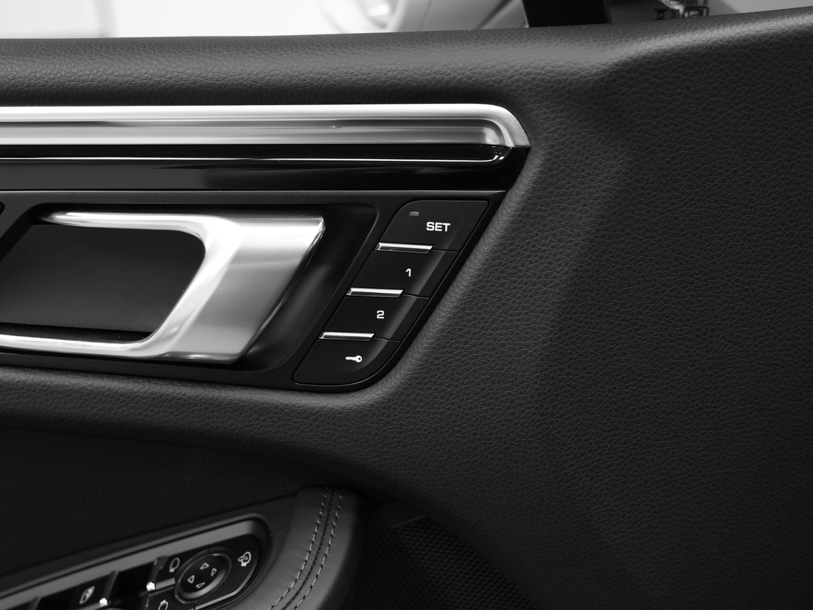 2024 Porsche Macan S