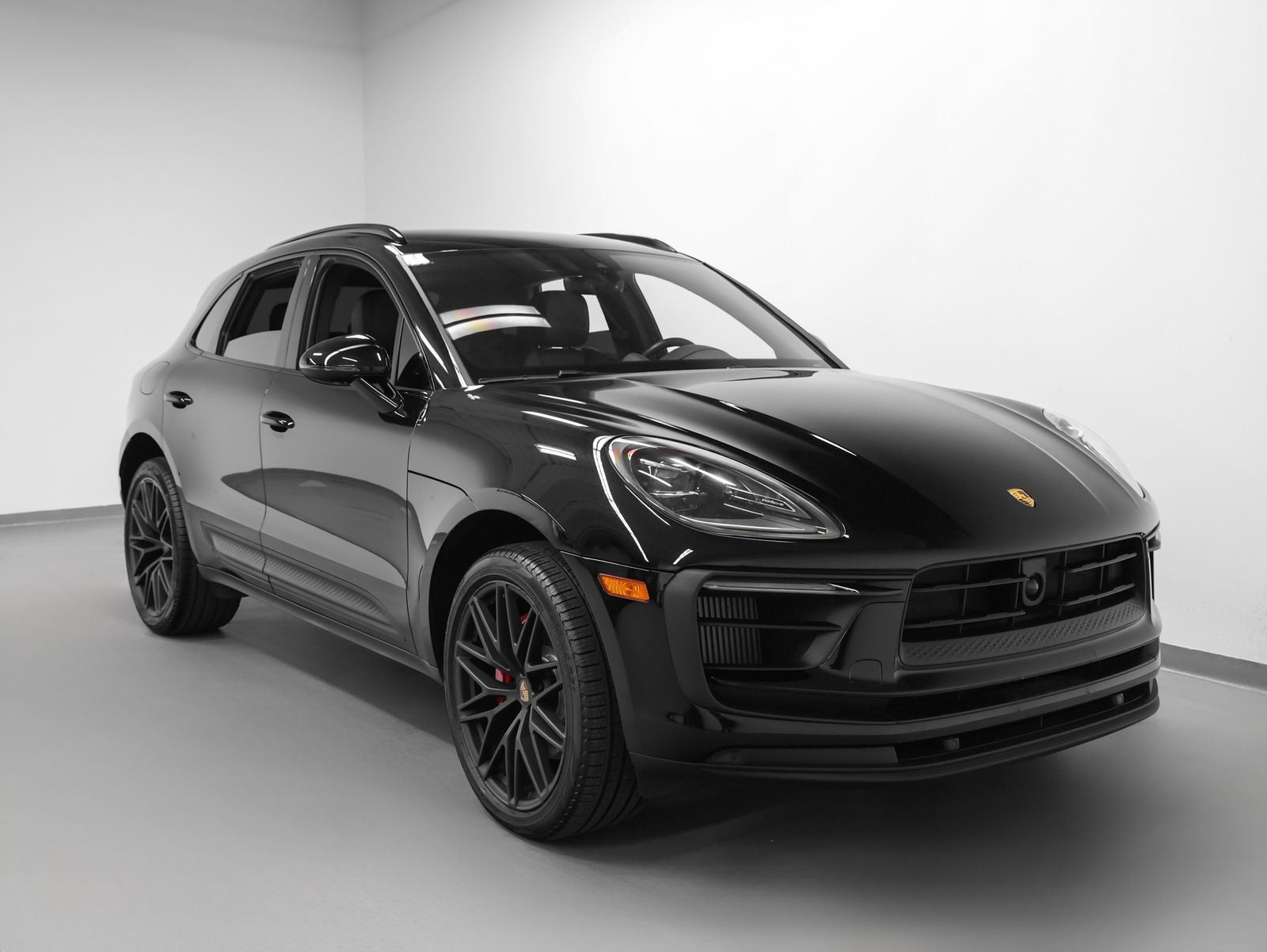 2023 Porsche Macan S