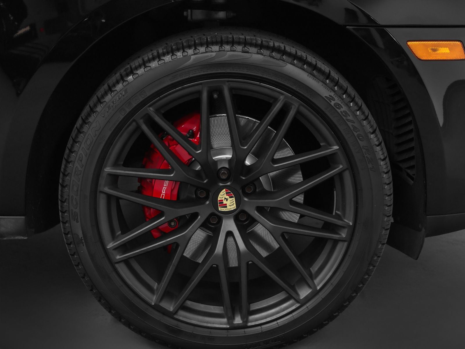 2023 Porsche Macan S