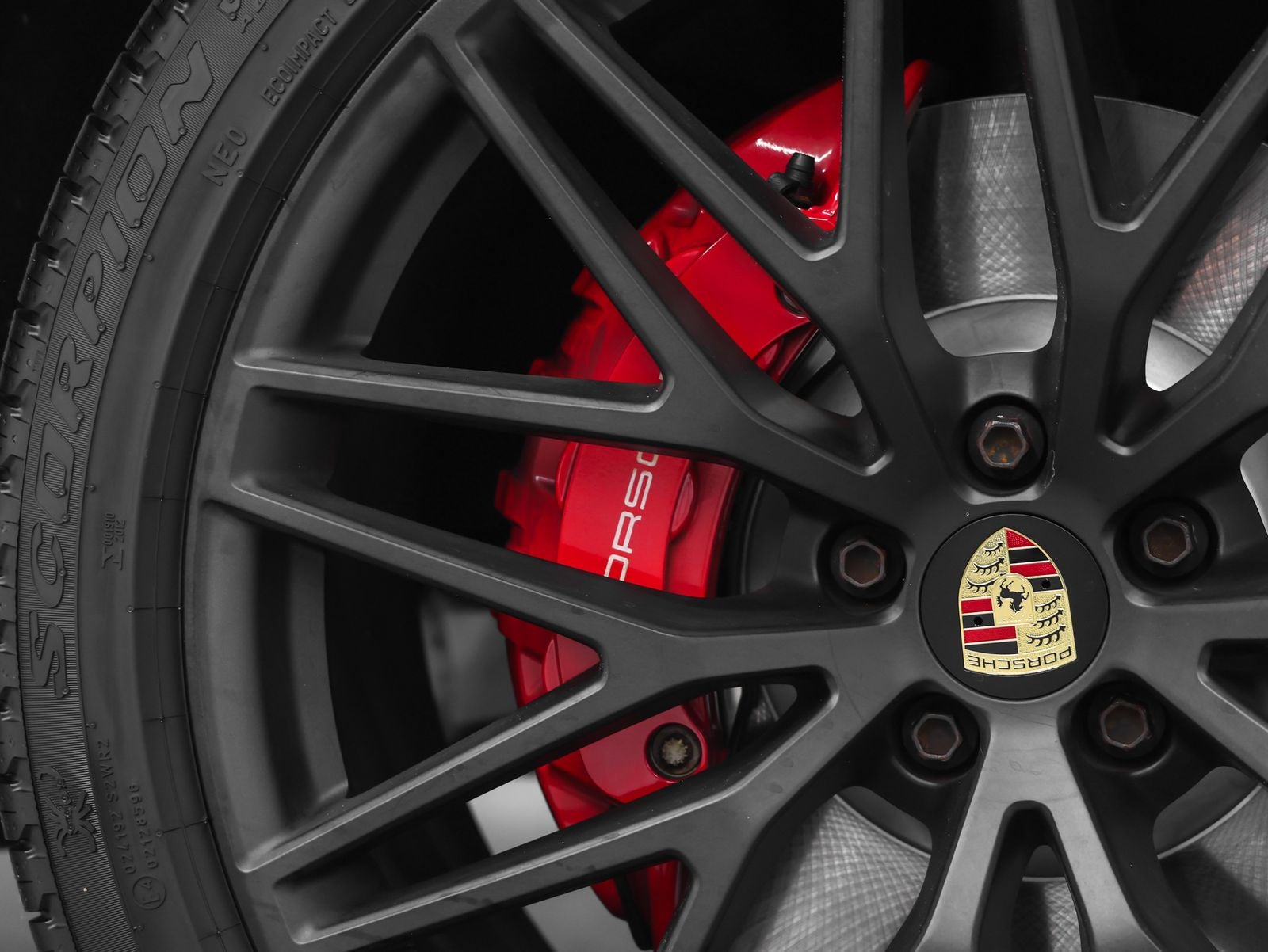 2023 Porsche Macan S