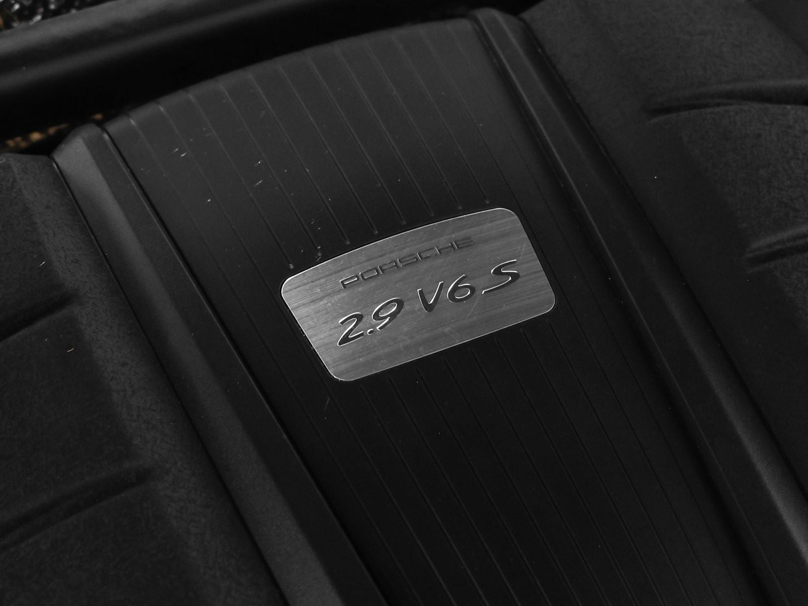 2023 Porsche Macan S