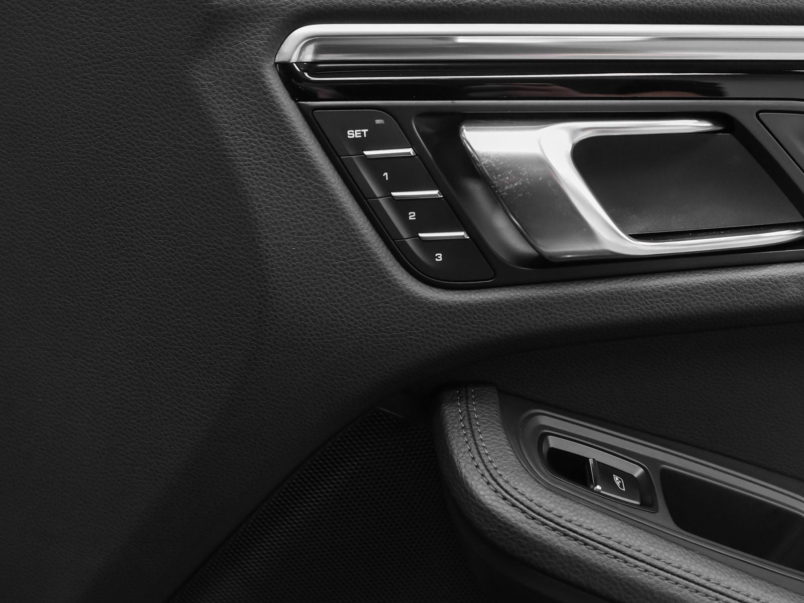 2023 Porsche Macan S