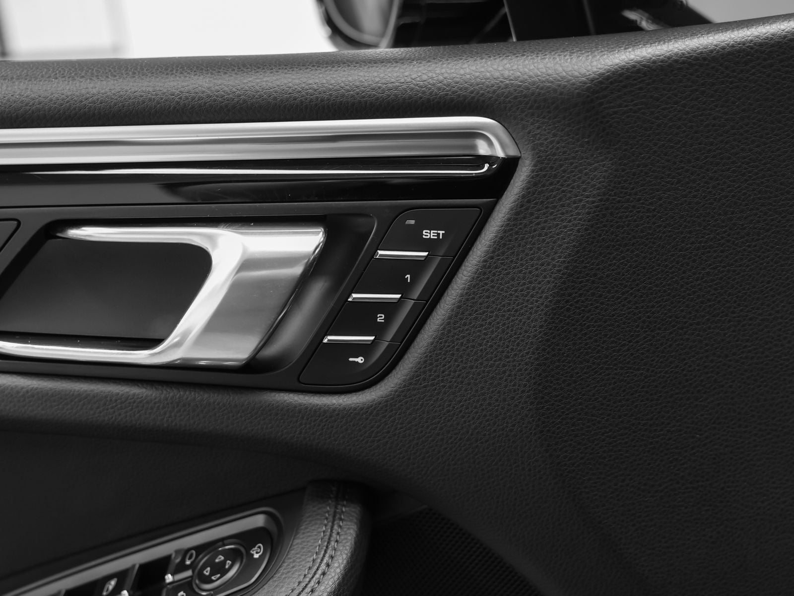 2023 Porsche Macan S