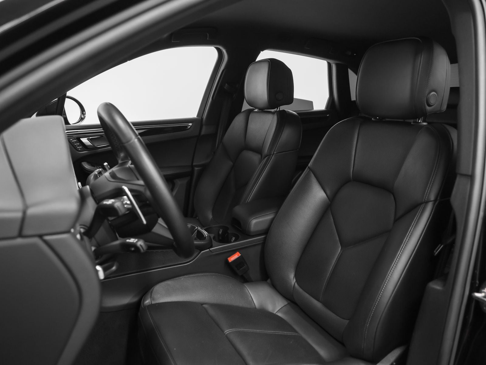 2023 Porsche Macan S