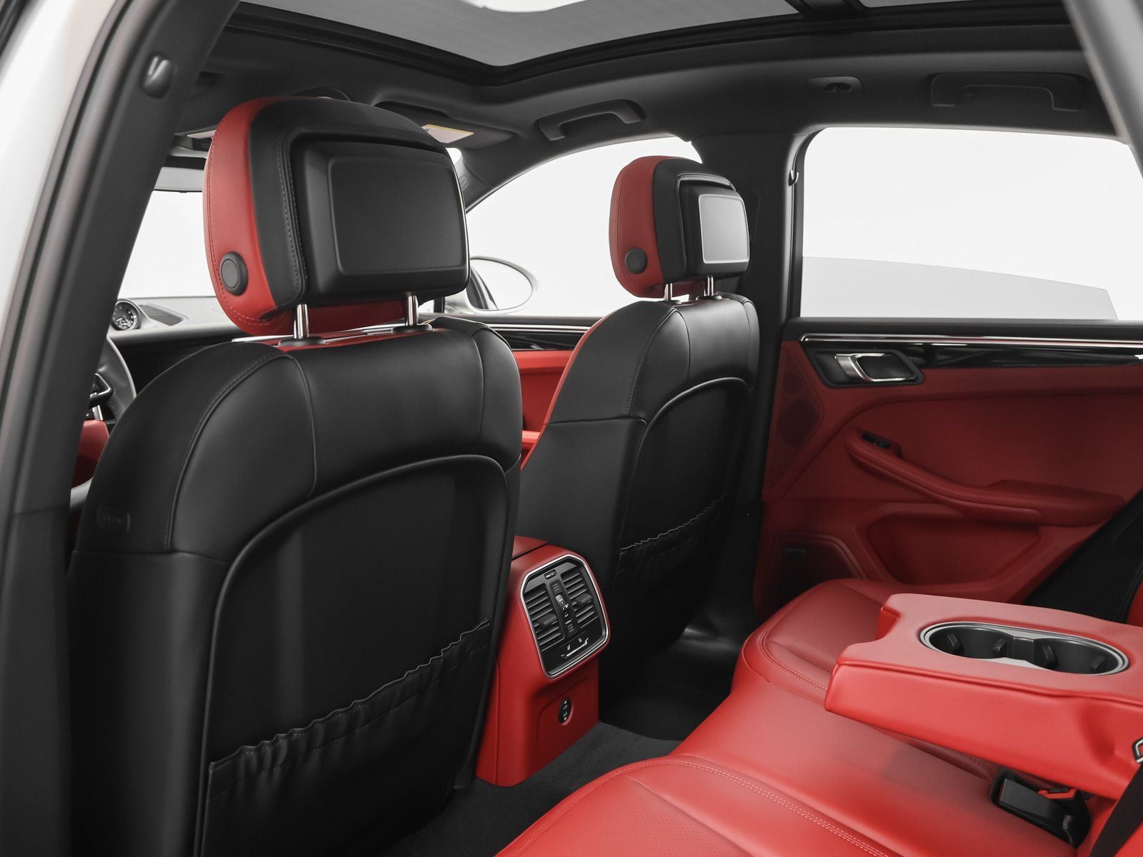 2026 Porsche Macan Macan S