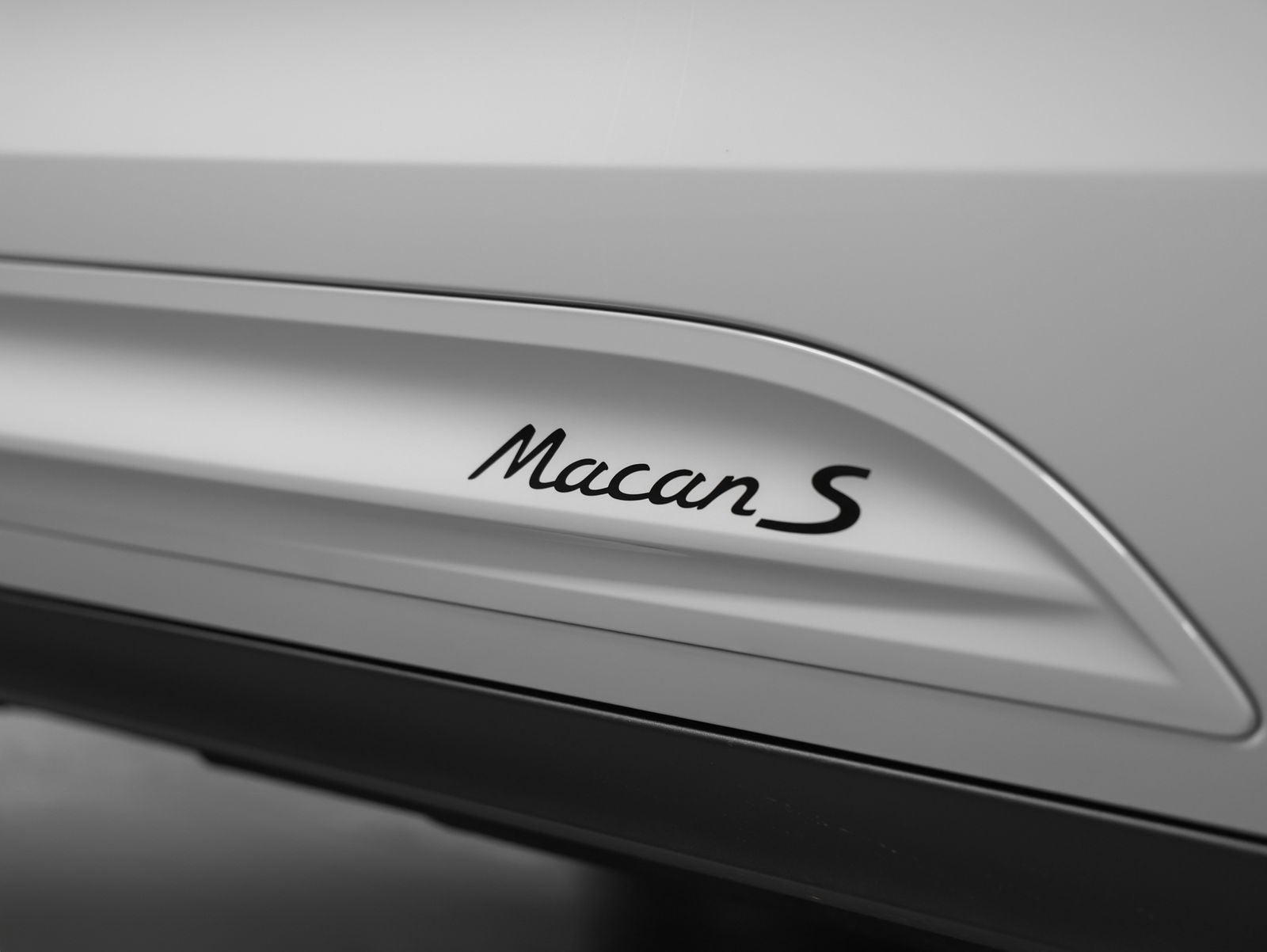 2026 Porsche Macan S