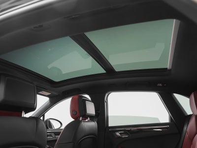 2026 Porsche Macan S