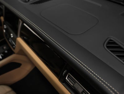 2026 Porsche Macan Macan S