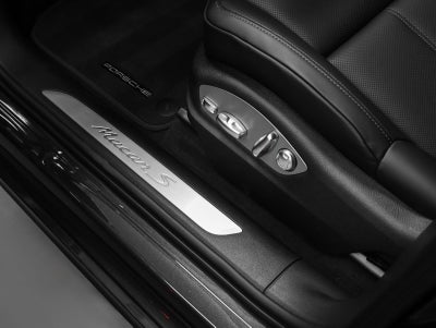 2026 Porsche Macan Macan S