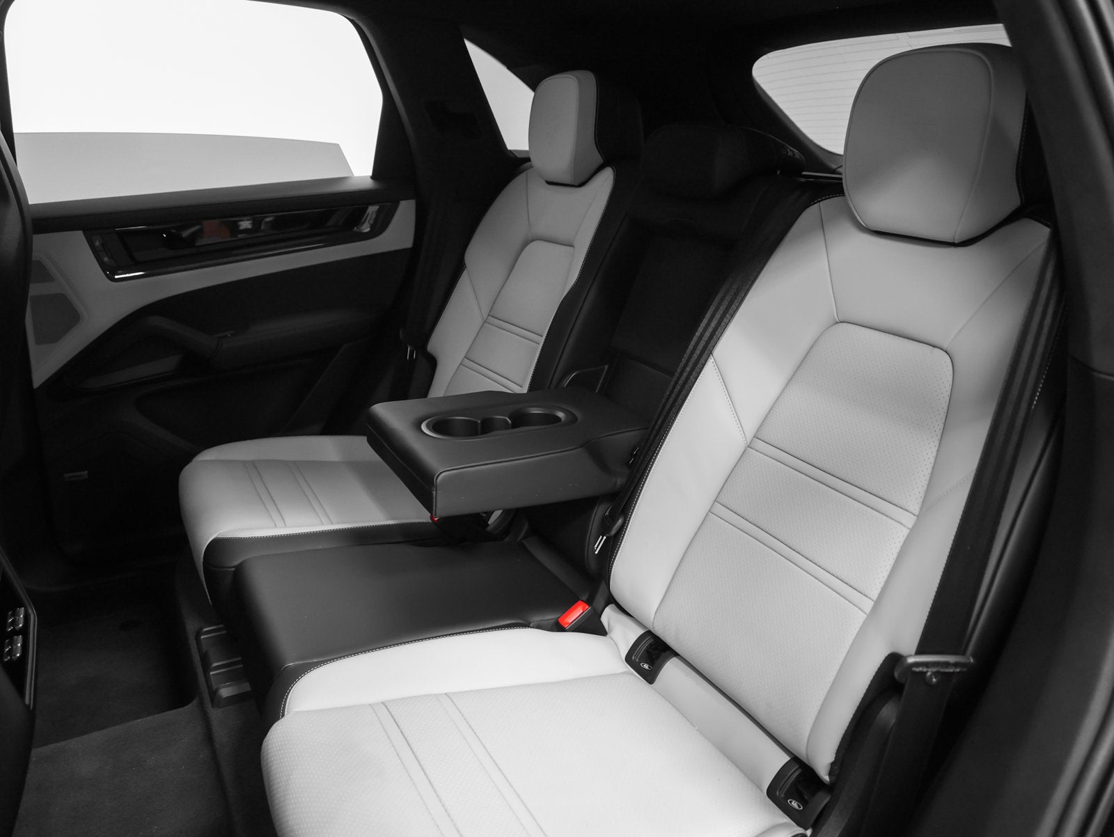 2026 Porsche Cayenne Cayenne GTS