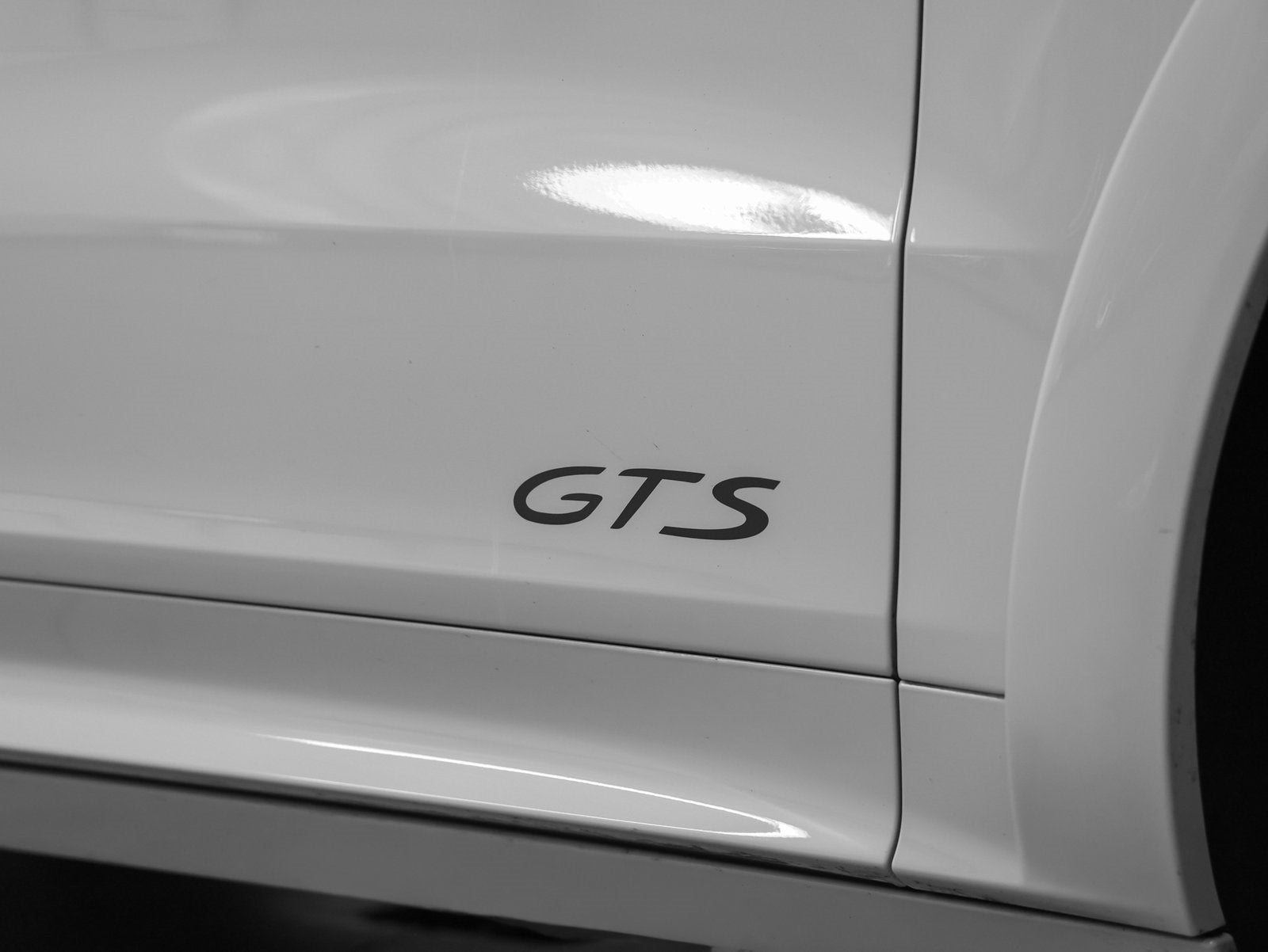 2023 Porsche Cayenne Cayenne GTS (MY23)