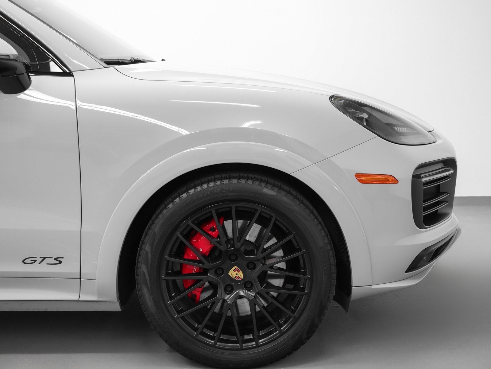 2023 Porsche Cayenne Cayenne GTS (MY23)
