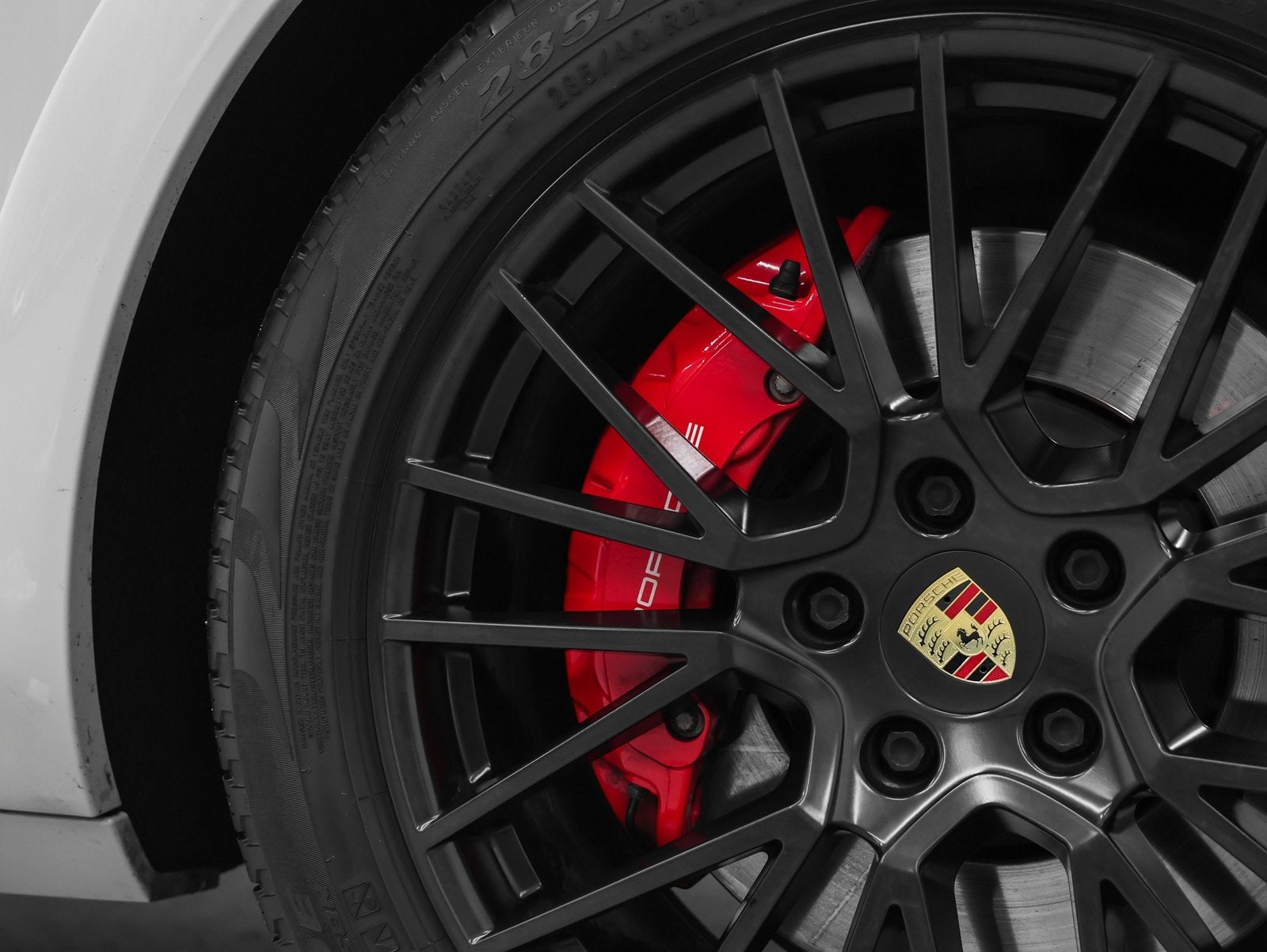 2023 Porsche Cayenne Cayenne GTS (MY23)