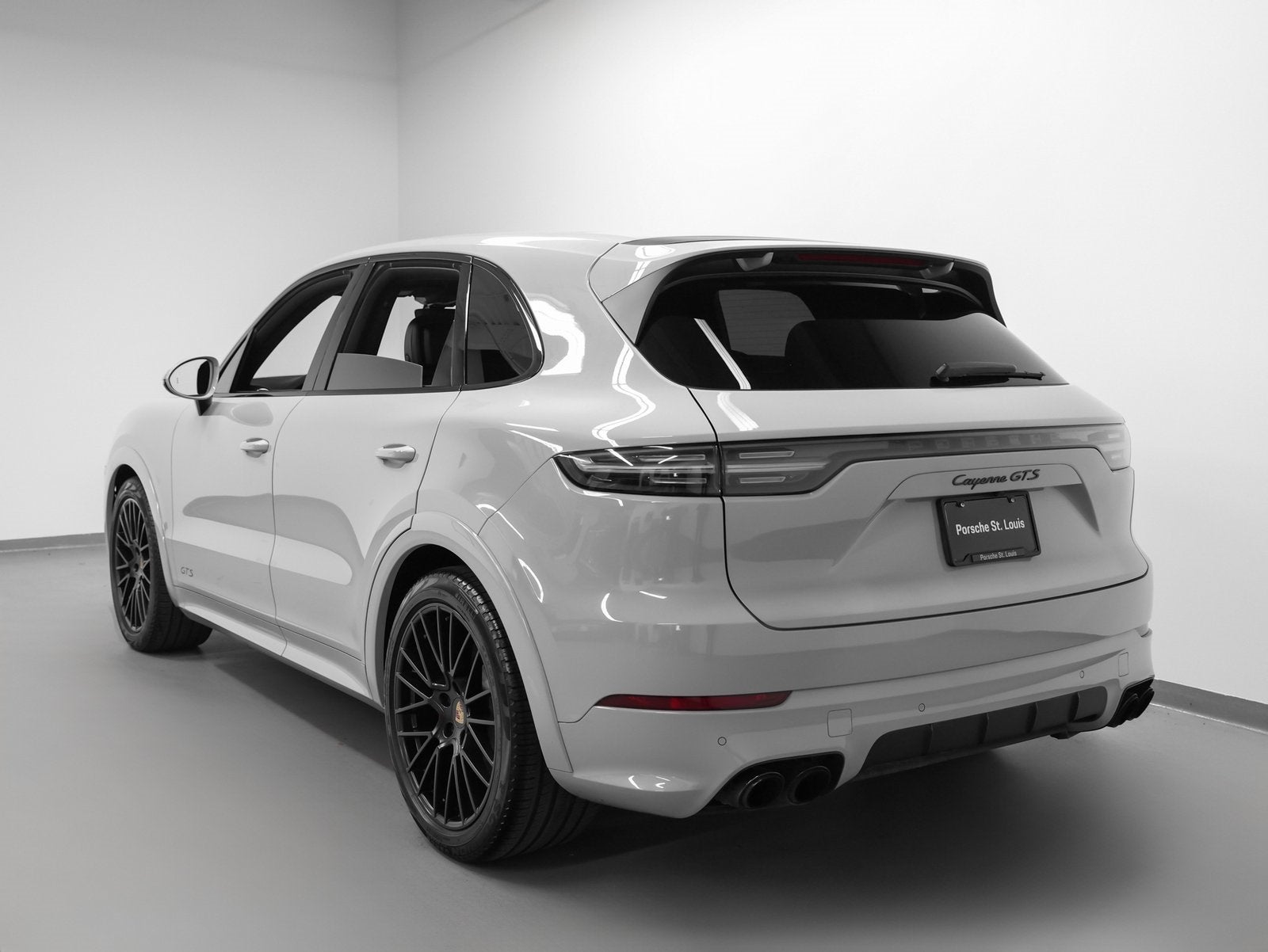 2023 Porsche Cayenne Cayenne GTS (MY23)