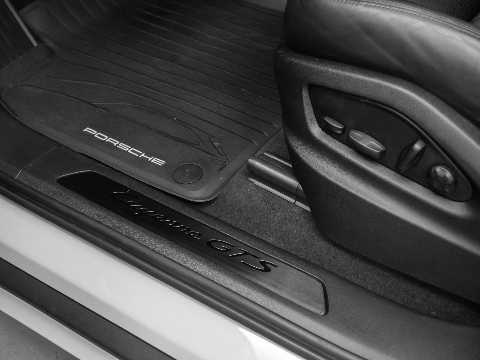 2023 Porsche Cayenne Cayenne GTS (MY23)