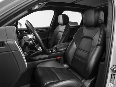 2023 Porsche Cayenne Cayenne GTS (MY23)