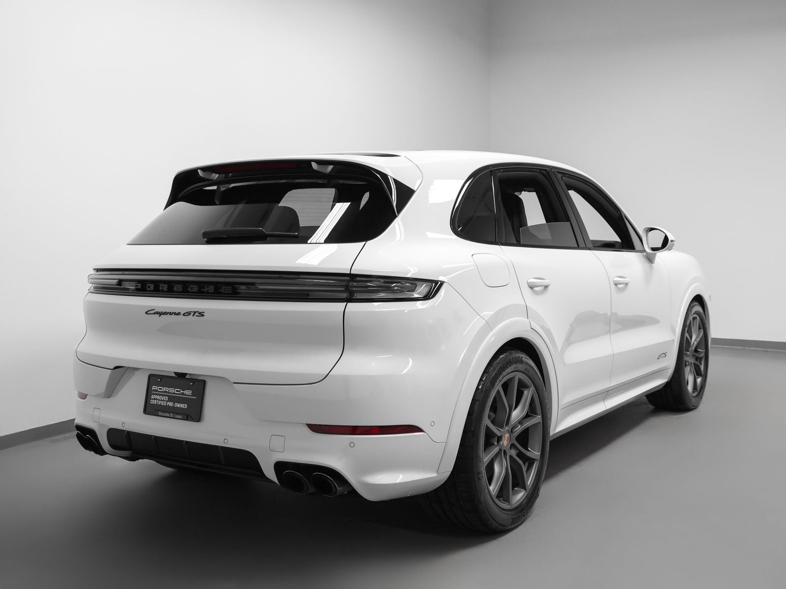 2025 Porsche Cayenne GTS