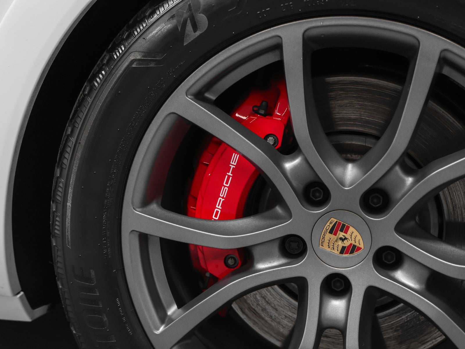 2025 Porsche Cayenne GTS