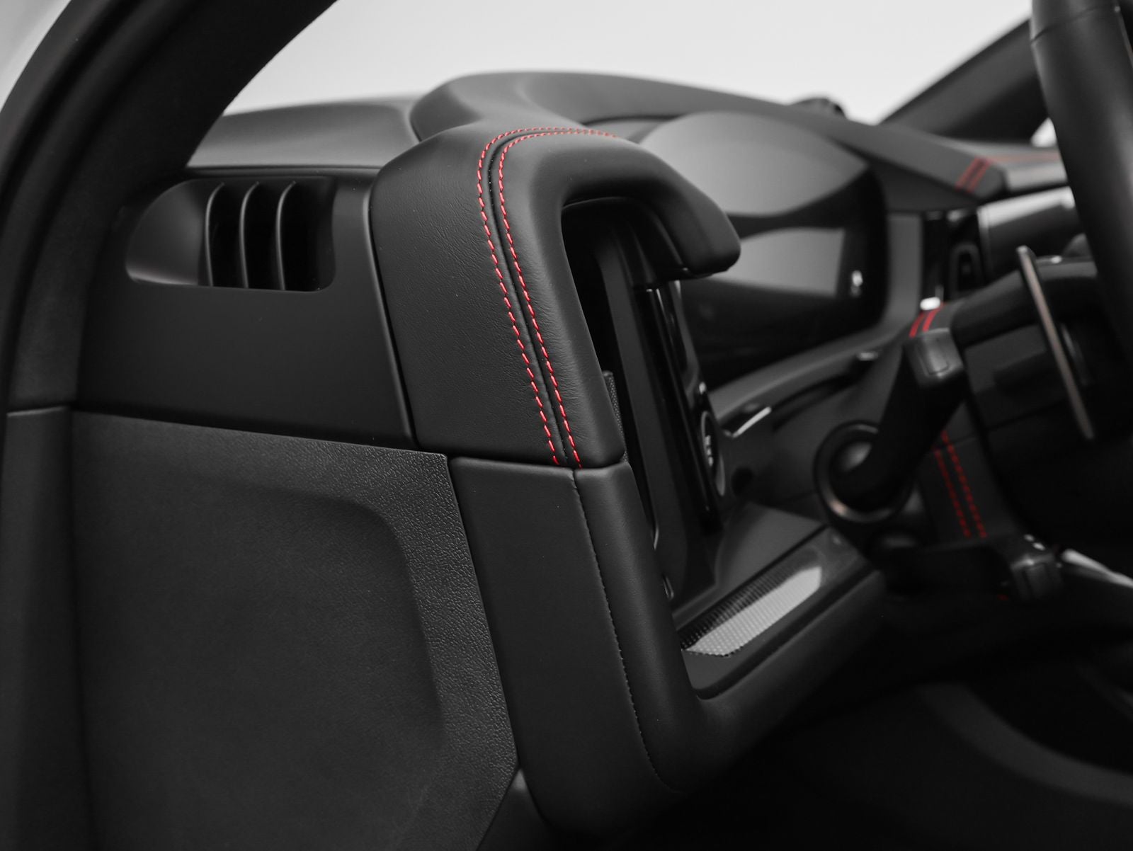 2025 Porsche Cayenne GTS