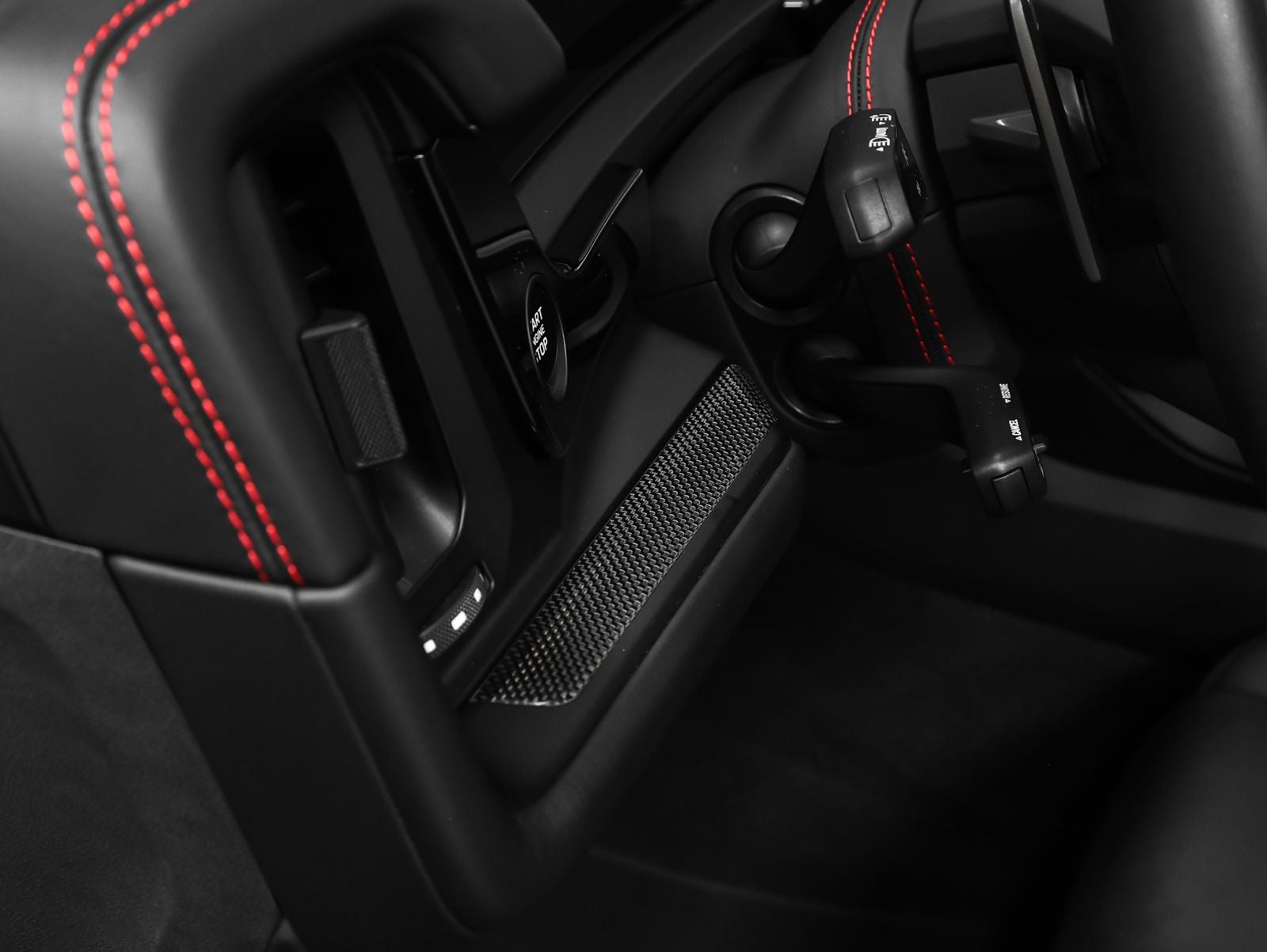 2025 Porsche Cayenne GTS