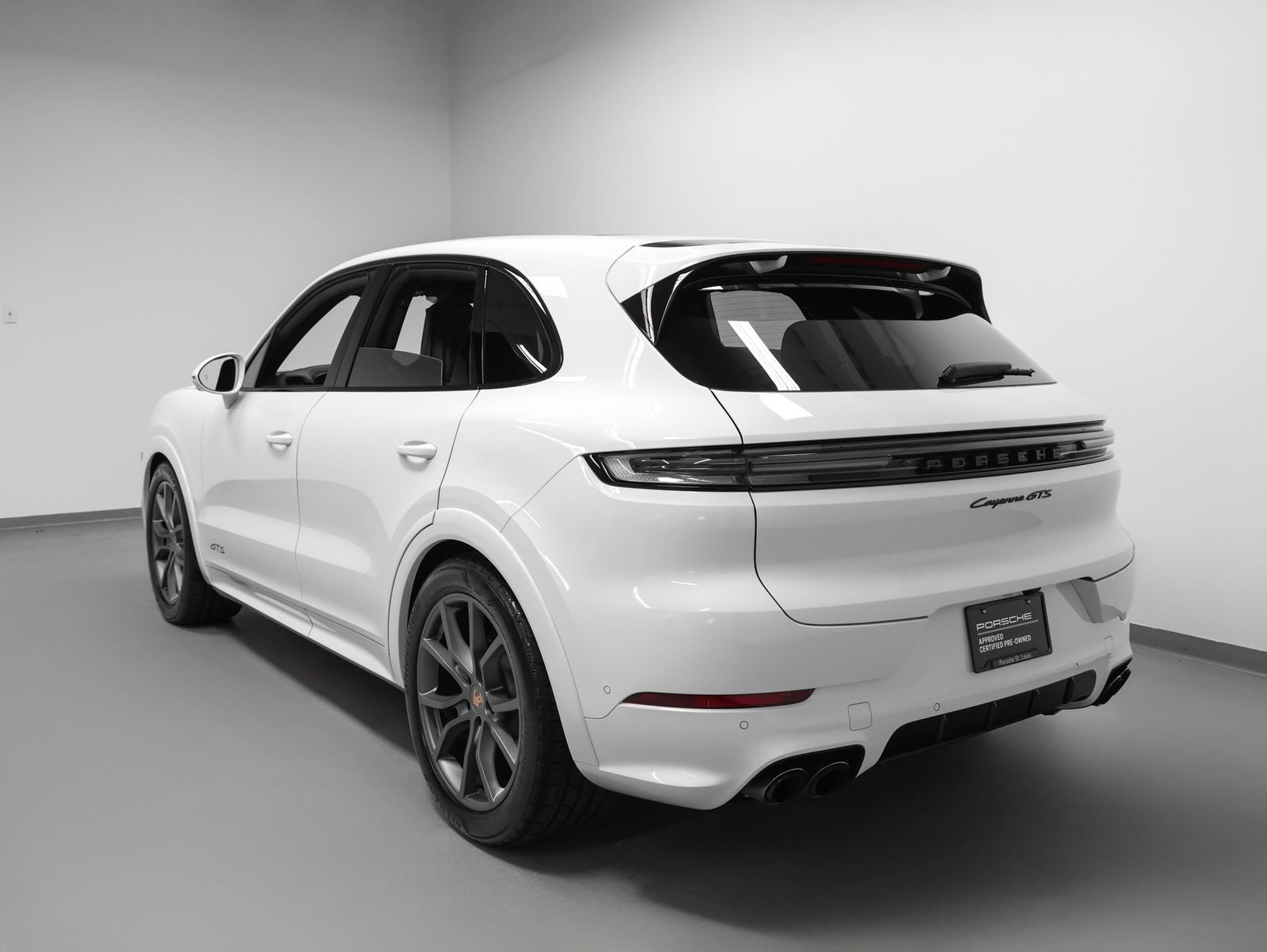 2025 Porsche Cayenne GTS