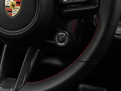 2025 Porsche Cayenne GTS