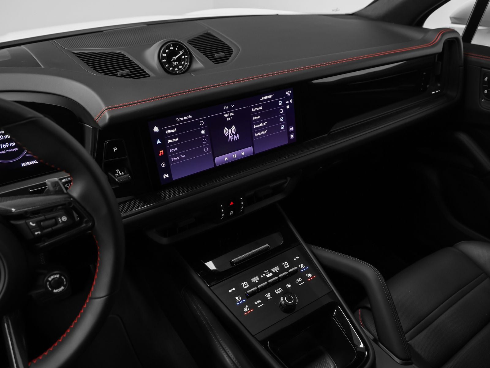 2025 Porsche Cayenne GTS