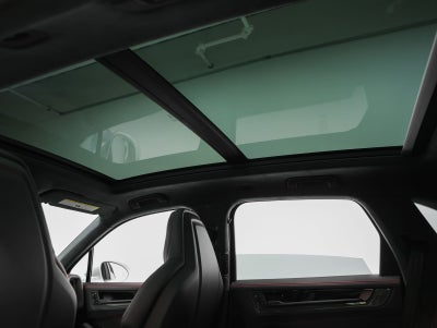 2025 Porsche Cayenne GTS
