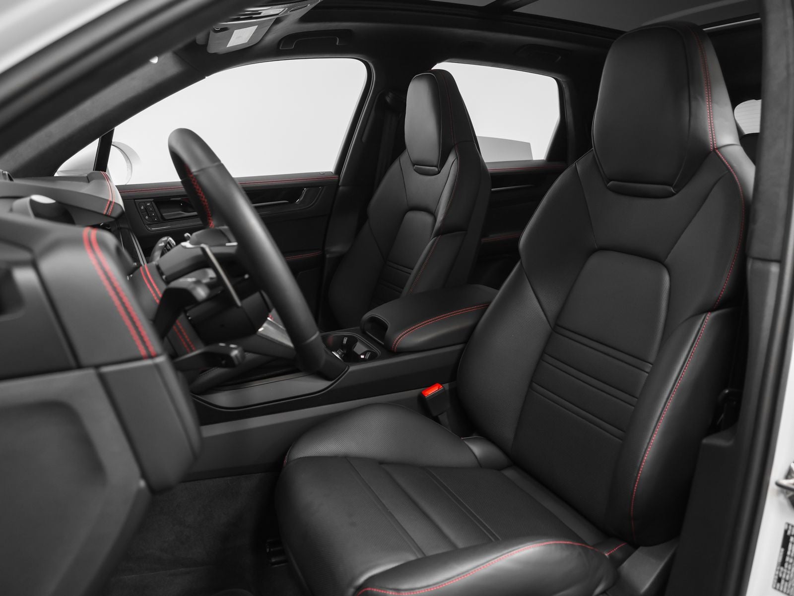 2025 Porsche Cayenne GTS