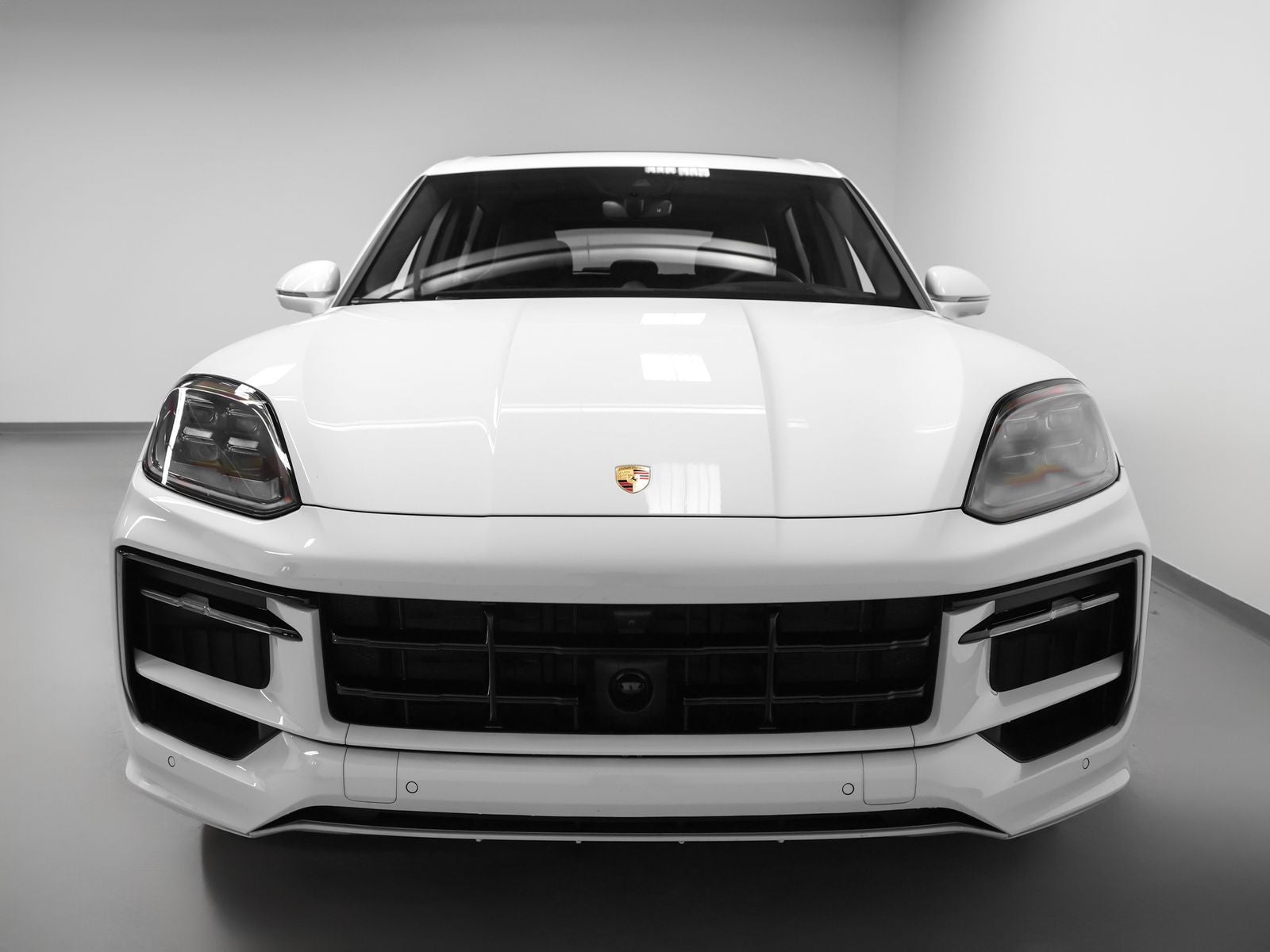 2025 Porsche Cayenne GTS