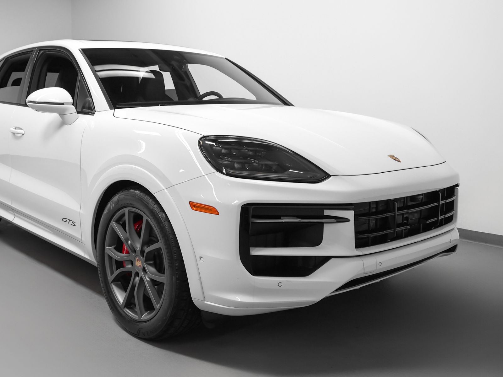 2025 Porsche Cayenne GTS