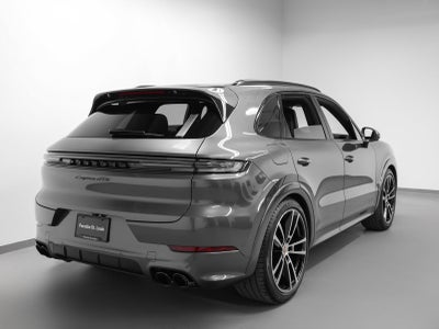 2026 Porsche Cayenne Cayenne GTS