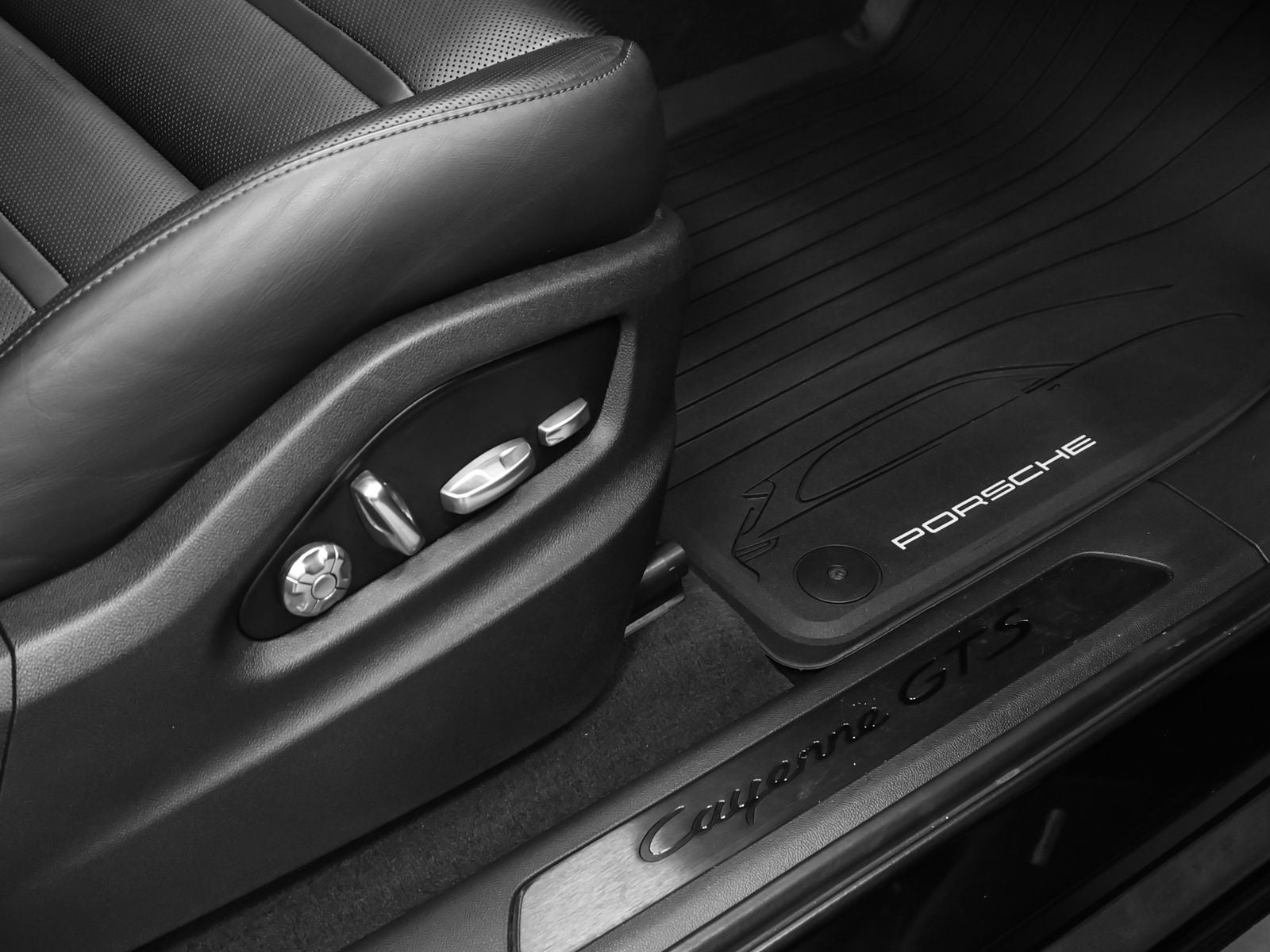 2021 Porsche Cayenne GTS