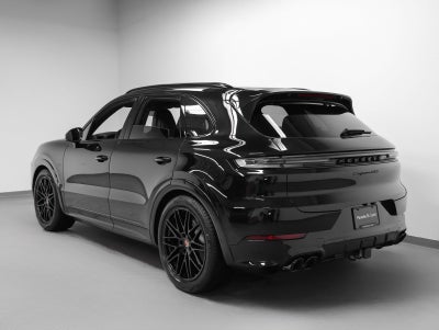 2026 Porsche Cayenne GTS