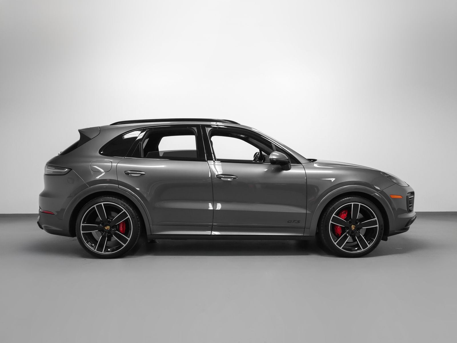 2021 Porsche Cayenne GTS
