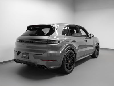 2026 Porsche Cayenne Cayenne GTS