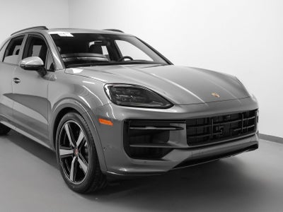 2026 Porsche Cayenne Cayenne GTS