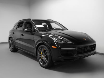 2023 Porsche Cayenne Cayenne Turbo S E-Hybrid (MY23)