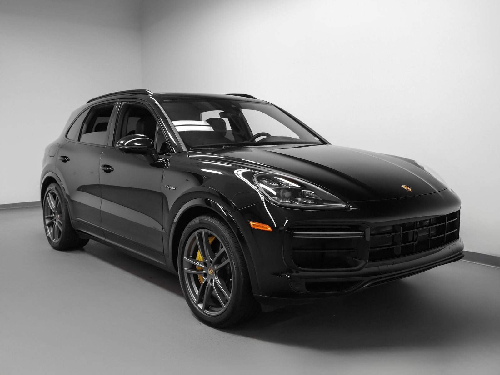 2023 Porsche Cayenne Cayenne Turbo S E-Hybrid (MY23)
