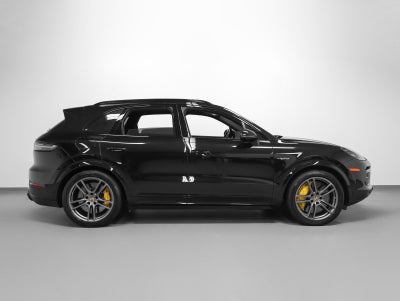 2023 Porsche Cayenne Cayenne Turbo S E-Hybrid (MY23)