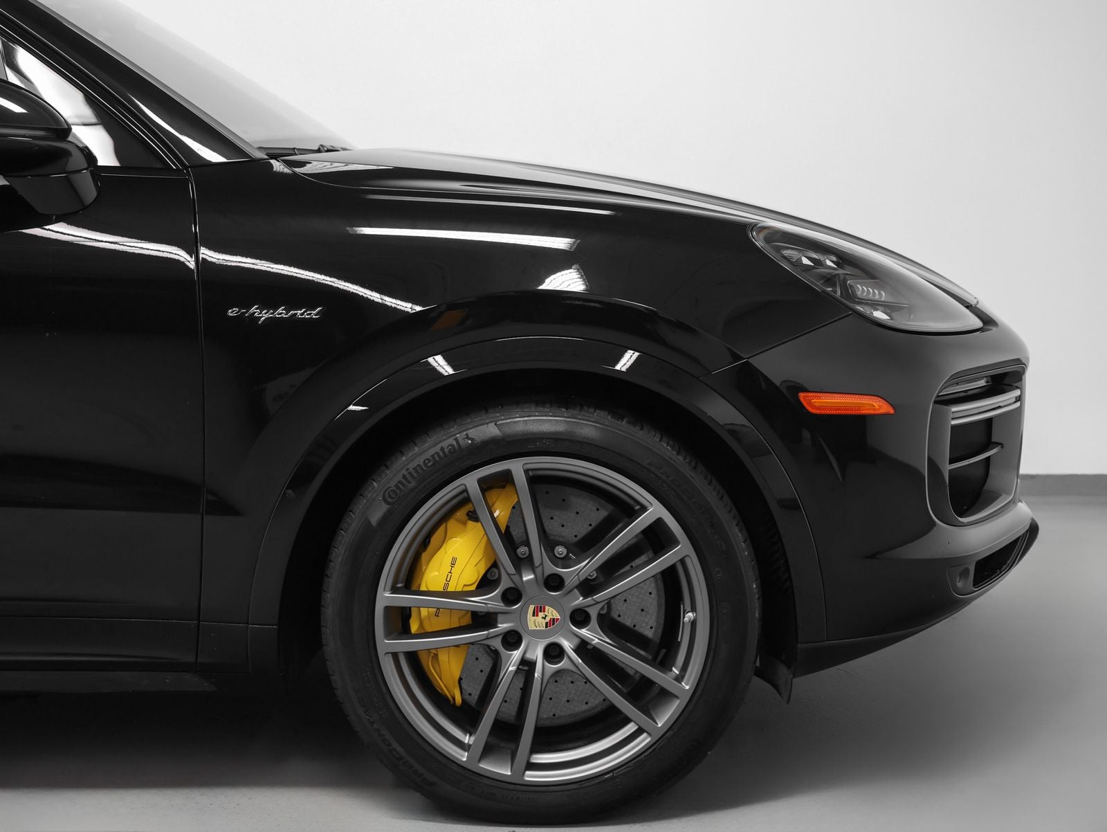 2023 Porsche Cayenne Cayenne Turbo S E-Hybrid (MY23)