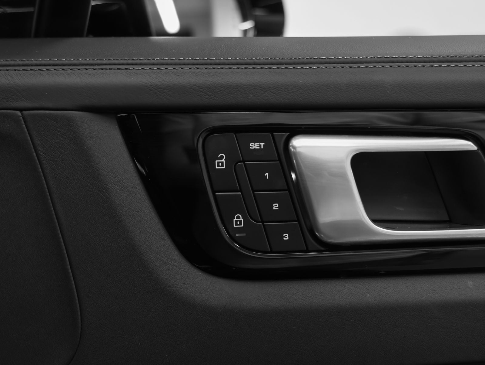 2023 Porsche Cayenne Cayenne Turbo S E-Hybrid (MY23)