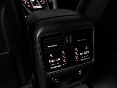 2023 Porsche Cayenne Cayenne Turbo S E-Hybrid (MY23)