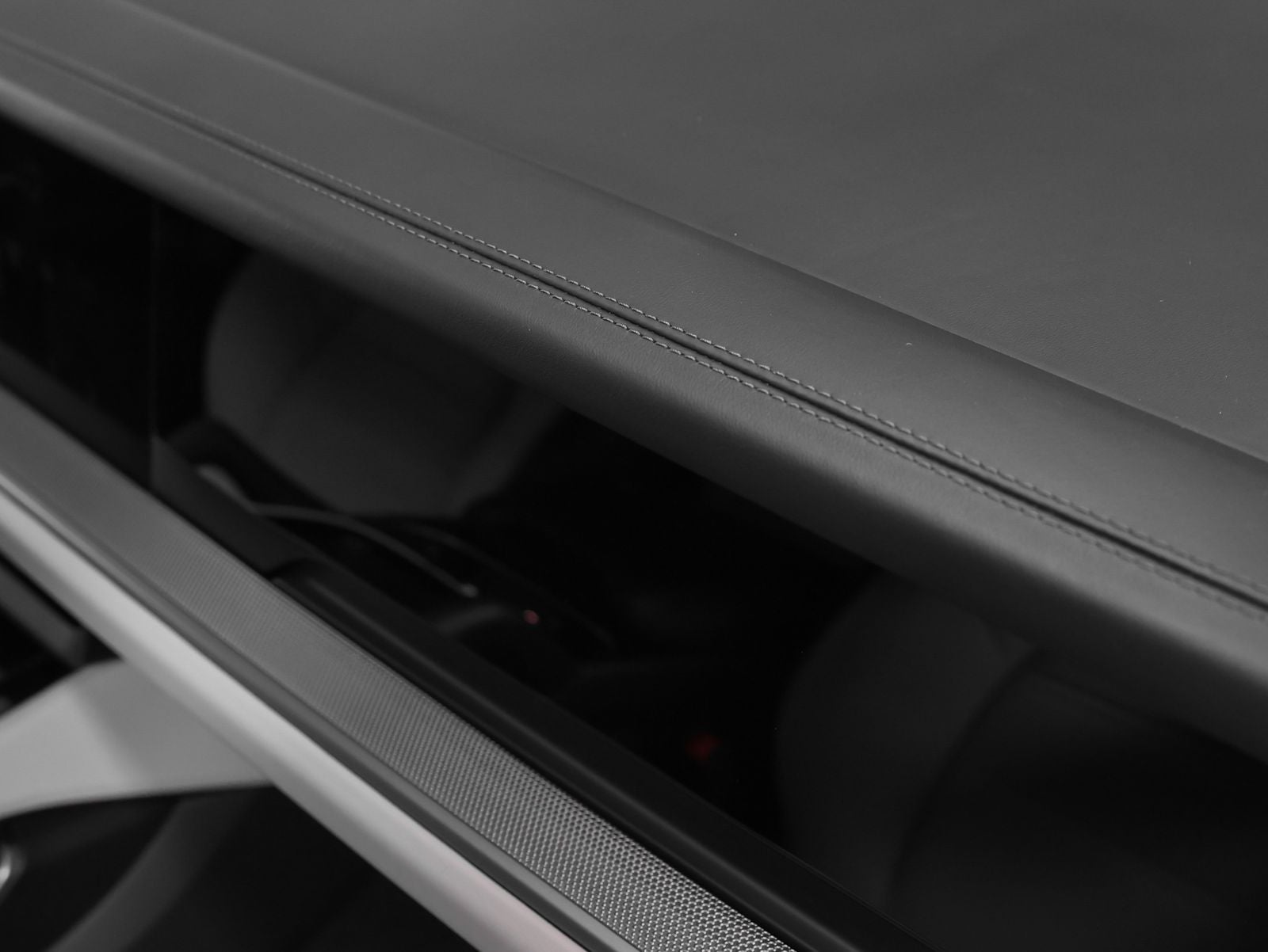 2024 Porsche Cayenne Cayenne S (MY24)