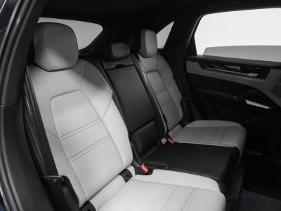 2024 Porsche Cayenne Cayenne S (MY24)