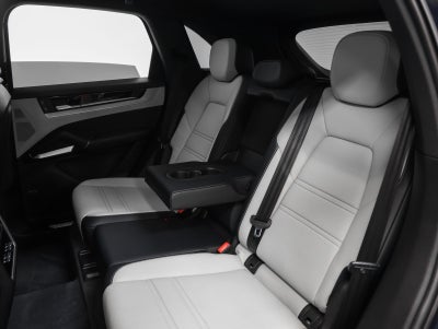 2024 Porsche Cayenne Cayenne S (MY24)