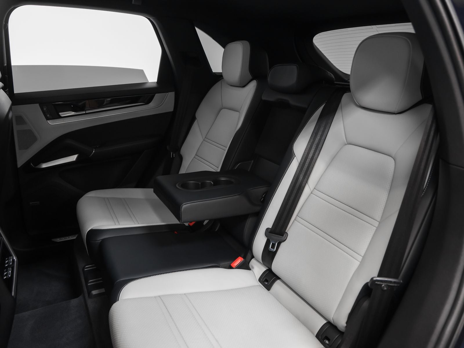 2024 Porsche Cayenne Cayenne S (MY24)