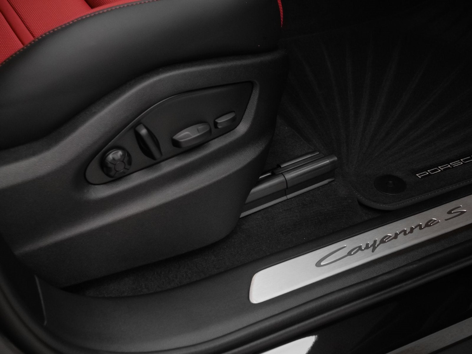 2025 Porsche Cayenne Cayenne S